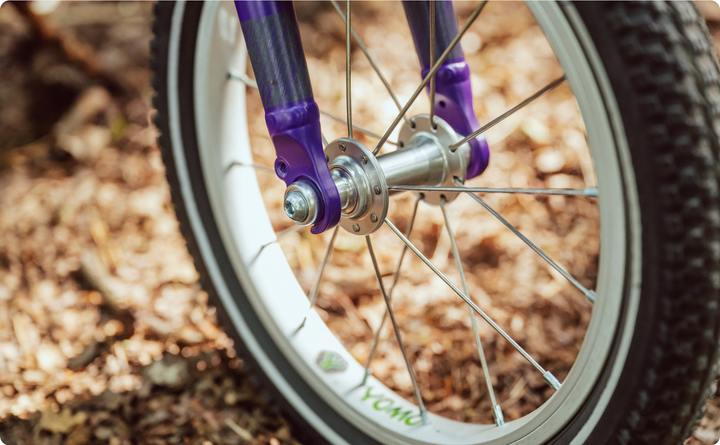 Sealed bearing hubs