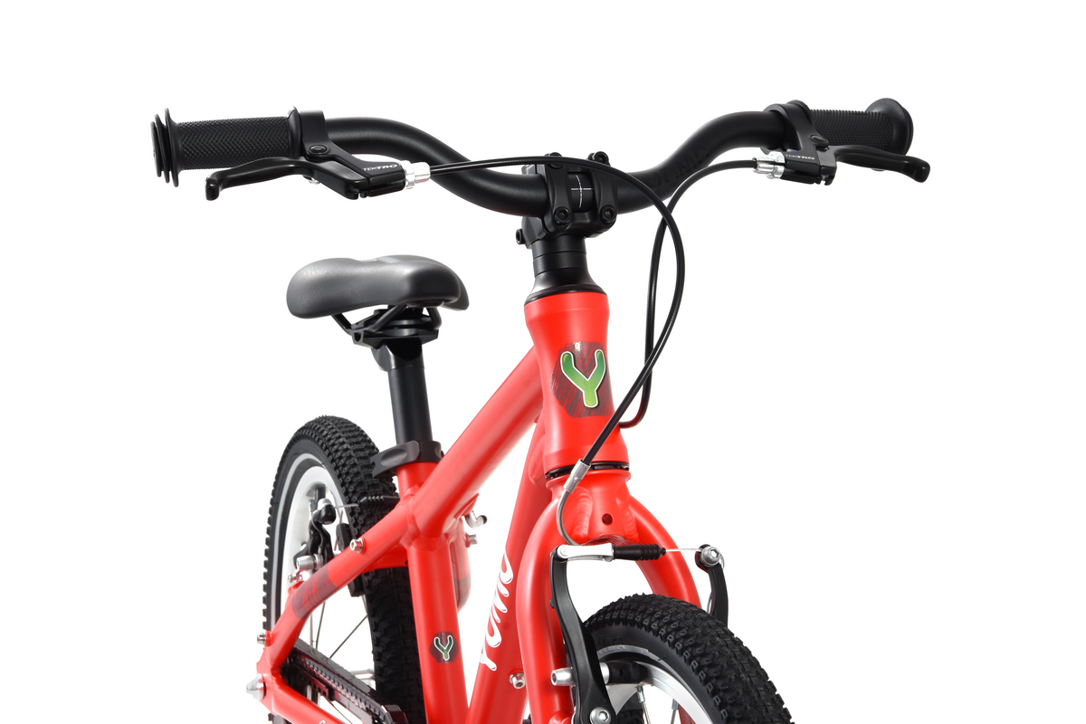 YOMO 16 inch kids bike in Red - lightweight children's bicycle